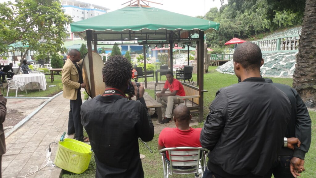 interview lors du BantuHub Contest, une compétition du code et du design au Congo